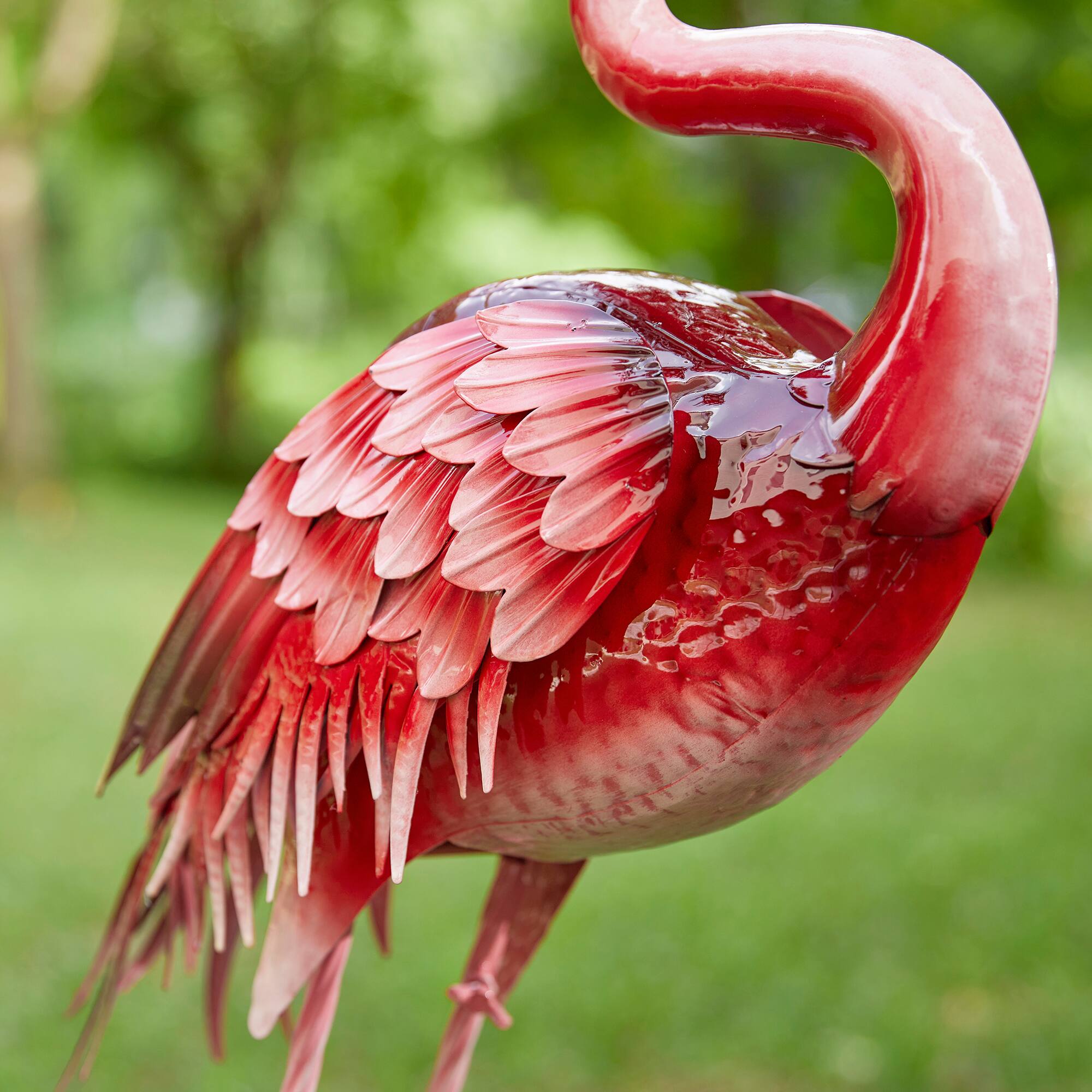 Glitzhome® Metal Standing Flamingo Garden Statue with Stakes Set